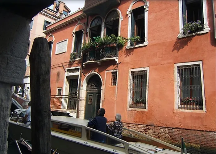 Ca' Da Ponte شقة البندقية