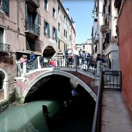 아파트 Ca' Da Ponte *